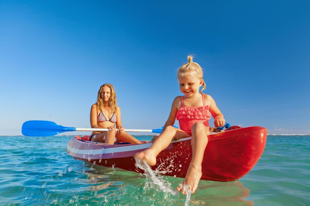 Danat Jebel Dhanna Resort Ngoại thất bức ảnh Kayaking in the Red Sea